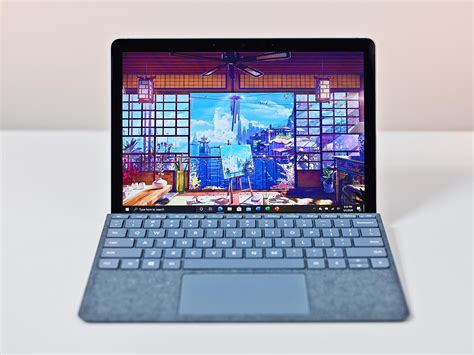 Does Surface Go 2 have a microSD memory card .